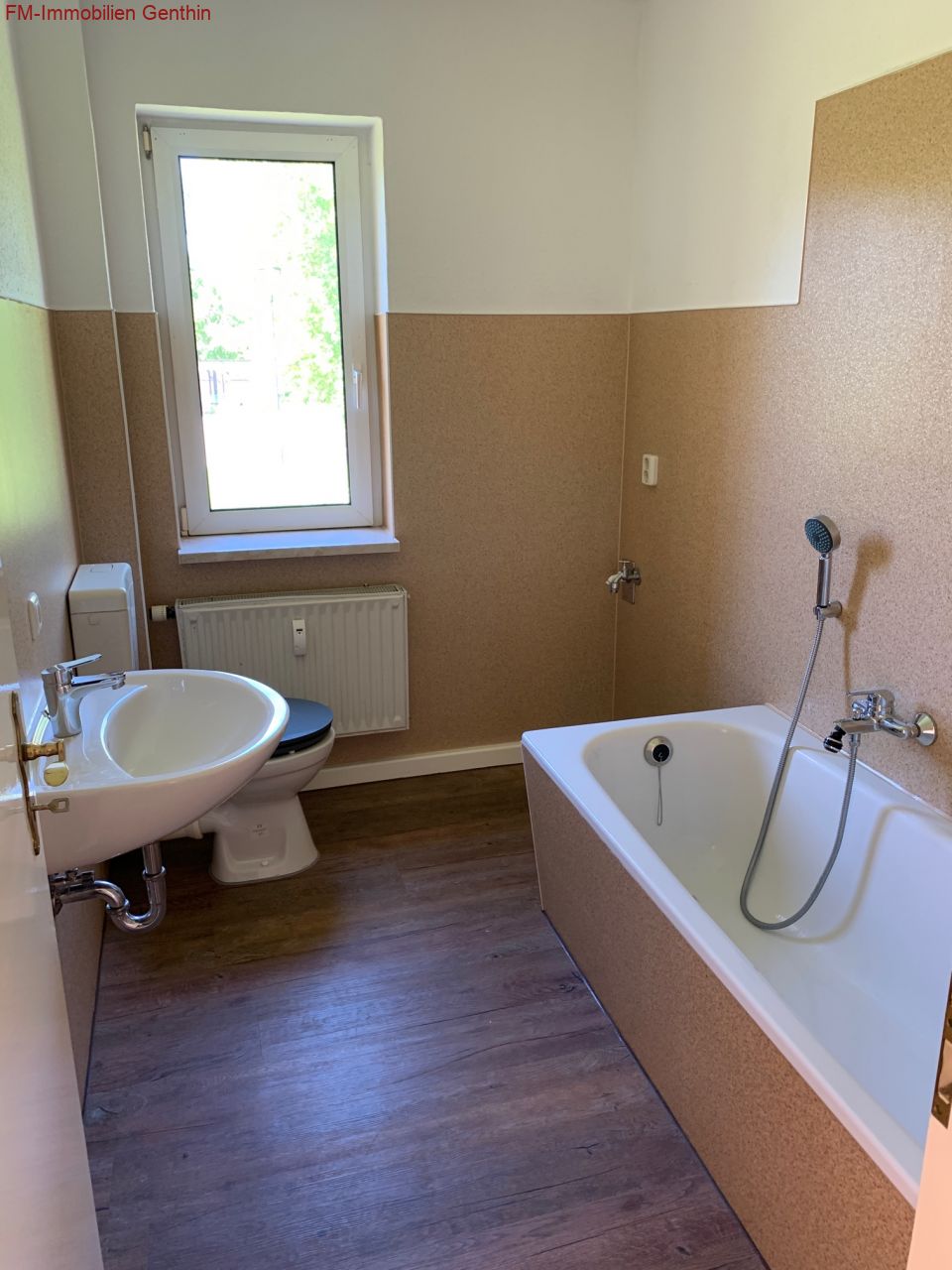 Bad mit Wanne Bad mit Wanne