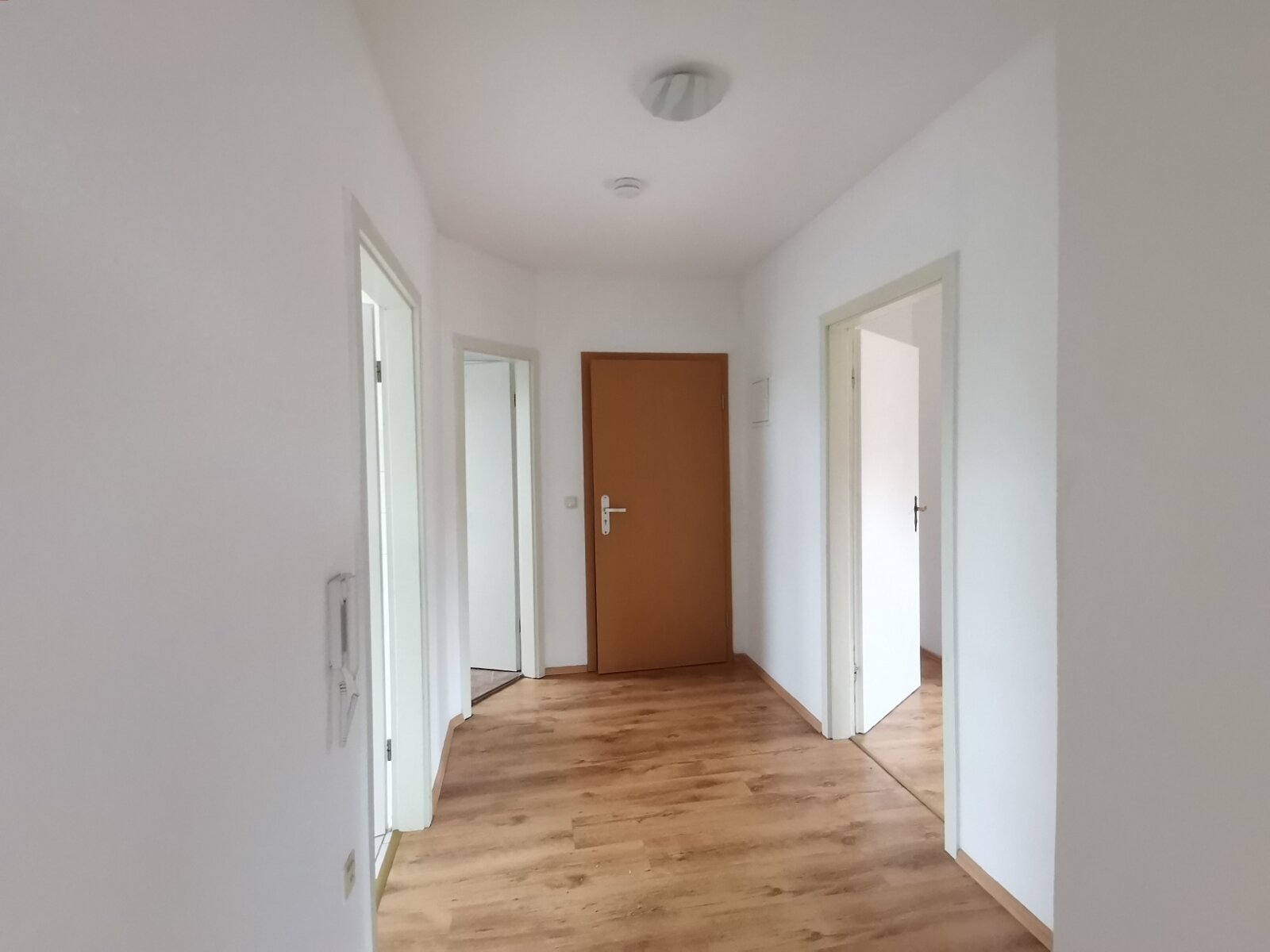 Schöne 2 Zimmer Wohnung  im Dachgeschoß in ruhiger Lage in Burg- WG Nr. 5 